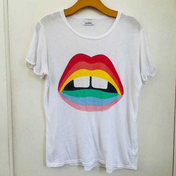 Lauren Moshi White Graphic Tee with Colorful Lips - Picture 1 of 8